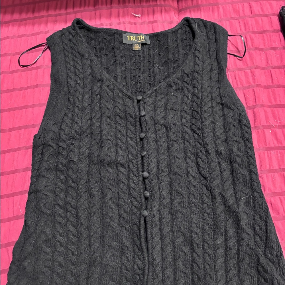 Truth Black Sleeveless Cable Knit Blouse